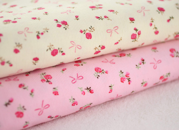 Weiches, blumiges, gestrecktes, aus Corduroy gefertigtes Gewebe für Kleinkinder 123456