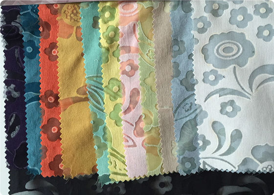 Bekleidung / Sofa / Hemd, Druckgewebe, Blumenbekleidung